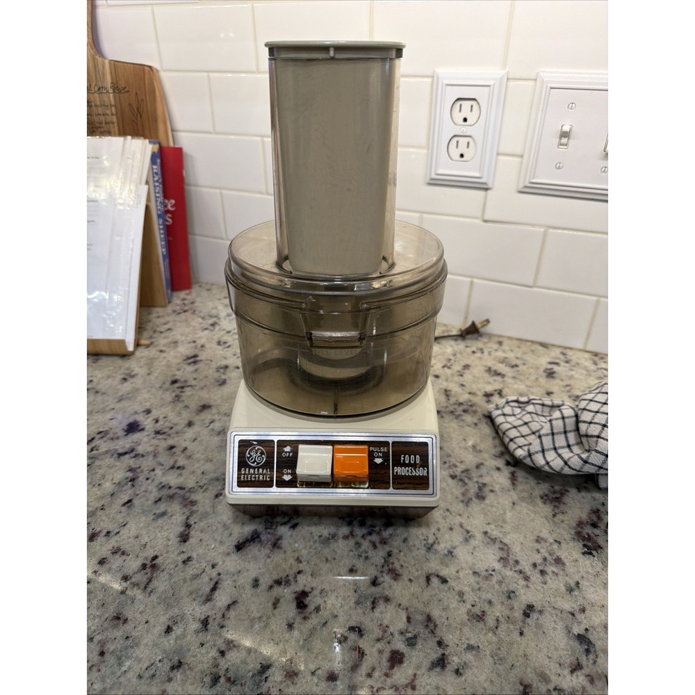 Vtg General Electric D1-4200 Full Capacity Food Processor Exclnt Condition video